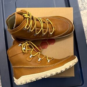 Vivobarefoot Tracker